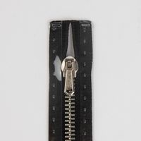 13231-Reissverschluss-M2-Typ-10-ut-20-cm-si-fb-Fl_1.jpg Reißverschluss M2 Typ 10 ut 20 cm si-fb Fla schwarz