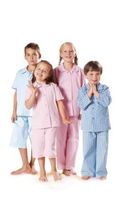 Burda Schnittmuster 9747 Schlafanzug
