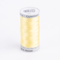 32583-Stickgarn-Farbnr--1067-Guetermann-500-Meter-S.jpg Stickgarn Farbnr. 1067 Gütermann 500 Meter/Spule Viscose Sulky Rayon 40