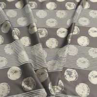 34251-Gardinenstoff-halbtransparent-Querstreifen-Ku.jpg Gardinenstoff halbtransparent Querstreifen Kugel taupe 150cm breit