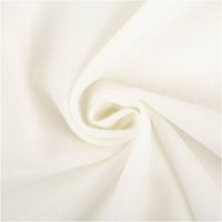 Gardinenstoff Stores Batist in zartem Creme – uni, halbtransparent und weich fallend, als Rolle aufgewickelt präsentiert. Höhe: 300 cm. Ideal für luftige, elegante Fensterdekoration - kunstvoll eingedreht in Falten