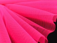 Kreativstoff Tüll Polyester neon pink 1.4m Breite