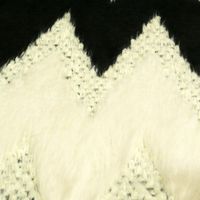 Strickstoff Fellstoff Zacken schwarz creme 1.45m Breite