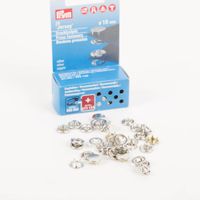 41659-Prym-Druckknoepfe-Jersy-Nachfuellset---10mm-20-Stueck-IMG-0082-2.jpg Prym Jersey-Druckknöpfe in Silber, 10 mm Durchmesser, 20 Stück im Nachfüllset, in blauer Verpackung mit Aufhänger für Jerseystoffe geeignet - ausgepackt mit Verpackung