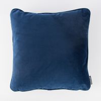 45274-Schoener-Leben-Samtkissen-mit-Kederumrandun_1.jpg Samtkissen Kederumrandung Füllung d'blau 50x50cm