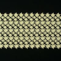 48525-Borte-Spitzenborte-Tischlaeufer-Sterne-gold_1.jpg 48525-Borte-Spitzenborte-Tischlaeufer-Sterne-gold_1.jpg