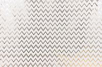 50123-Dekostoff-Chevron-Zacken-weiss-goldfarbig-m_4.jpg Dekostoff Metallikdruck Chevron Zacken weiß gold metallic 1.40m