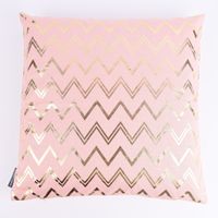 SCHÖNER LEBEN. Kissenhülle Chevron rosa 50x50cm