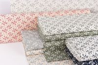 50819-Baumwollstoff-Trachtenstoff-Blumen-rot-beig_4.jpg Baumwollstoff Trachtenstoff Blumen rot beige 1.4m Breite