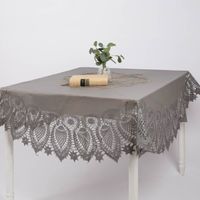 52760-Tischdecke-Outdoor-Haekelspitze-Amira-rund-dunkelgrau----152cm--MG-1752-Bearbeitet.jpg Abwaschbare Tischdecke "Amira" mit Häkelspitze – Rund, Dunkelgrau, Ø 152cm in Szene gesetzt