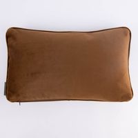 53462-SCHoeNER-LEBEN--Samtkissen-mit-Kederumrandu_3.jpg SCHÖNER LEBEN. Samtkissen mit Keder cognac 30x50cm