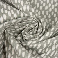 55333-SCHoeNER-LEBEN--Tischlaeufer-rot-mit-Klekse_9.jpg SCHÖNER LEBEN. Tischläufer grau mit Kleksen Tropfen 40x160cm