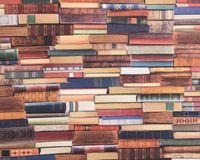 55540-SCHoeNER-LEBEN--Tischlaeufer-Punkte-rosa-we_7.jpg SCHÖNER LEBEN. Tischläufer Digitaldruck Bücher Books bunt 40x160cm