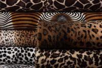 55929-Fellimitat-Webpelz-Kunstfell-Giraffe-beige-_5.jpg Velours Fellimitat Kunstfell Giraffe beige braun 1.5m Breite