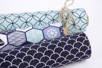 56802-Gardinenstoff-Dekostoff-Blumen-Kreise-tuerk_5.jpg Gardinenstoff Dekostoff Retro Kreise türkis dunkelblau 1.4m Breite