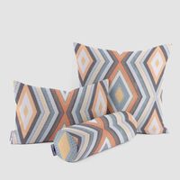 61160-Clarke-und-Clarke-STUDIO-G-Englischer-Dekostoff-Polsterstoff-geometrisch-Ethno-Raute-creme-bunt-138cm-Breite-KW39-79220Capture0011Kissen3.jpg Clarke & Clarke Dekostoffgeometrisch Ethno Raute creme bunt 138cm