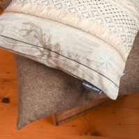 Dekostoff Digitaldruck Holz Latten Hirschkopf natur braun 1.40m