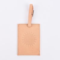 63225-Gepaeckanhaenger-mit-Mandalapraegung-Leder-natur-11-5x8cm-KW49-88834Capture0026.jpg Gepäckanhänger mit Mandalaprägung Leder natur 11.5x8cm