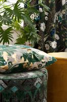 Samtstoff Dekostoff Velvet Deluxe Samt Pfau Blüten petrol 1.4m Breite