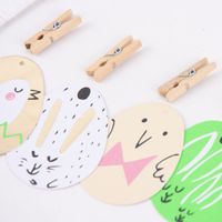 Rico Design Papieranhänger Bunny Hop Ostereier mit Schnur und Klammern 8 Stück