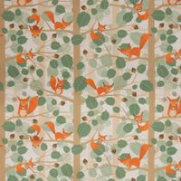 Dekostoff Baumwolle wollweiß Eichhörnchen im Baum grün orange raumho