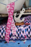 67623-Farbenmix-Webband-Traktor-blau-gruen-Breite--1-5cm-anker-webband-pink2.jpg 67623-Farbenmix-Webband-Traktor-blau-gruen-Breite--1-5cm-anker-webband-pink2.jpg