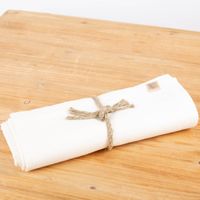 Leinentischdecke Tischdecke "Erik" 150x300cm off-white verpackt Detailaufnahme