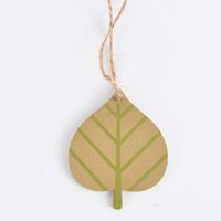 Rico Design Dekohänger Herbstblatt mit Gesicht Holz grün 5.7x7cm