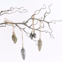 Rico Design Dekohänger Zapfen groß Kunststoff silberfarben 3x8.5cm