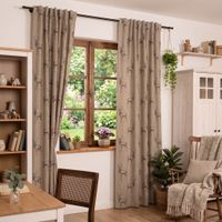 SCHÖNER LEBEN. Vorhang Fryett`s Halbpanama Landhaus Hirsch natur braun 245cm oder Wunschlänge Beige Vorhaenge mit Hirschmuster gerafft an Holzfenster in wohnlicher Umgebung.
