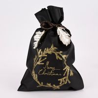 Rico Design Geschenktüte Nostalgic Christmas Kranz groß schwarz gold 30x45cm