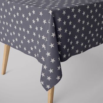 SCHÖNER LEBEN. Tischdecke Little Star Twilight Sterne blau weiß