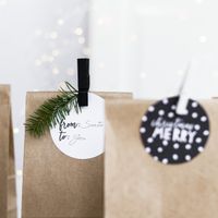 Geschenkanhänger-Set aus 12 runden Anhängern und 2 Schnüren