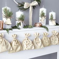70636-DIY-Adventskalender-mit-24-Saeckchen-und-Holz-Zahlen--KA2-019ME-04-H.jpg DIY-Adventskalender mit 24 Säckchen und Holz-Zahlen