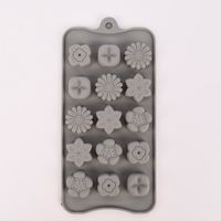 Rico Design Mini Seifengießform Blumen für 15 Stück 3x1cm