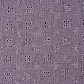 Double Gauze Musselin Lochstickerei Blumen einfarbig flieder 1.35m Breite