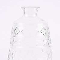 Dekoflasche mit Musterprägung geometrisch Glas verschiedene Farben 10.5x15cm