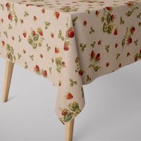 SCHÖNER LEBEN. Tischdecke Strawberrys Growing Erdbeeren natur rot grü