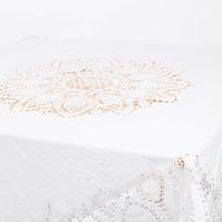 Abwaschbare Tischdecke "Amira" mit Häkelspitze – Rund, Weiß, Ø 152cm Detailaufnahme