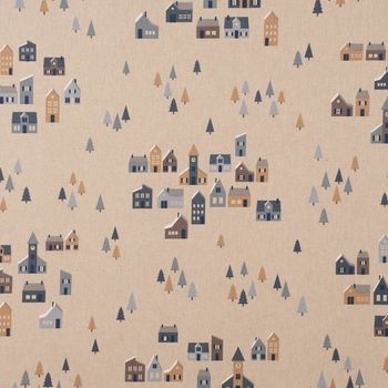 Dekostoff Nordic Town Scandi Häuser Tannen natur blau 1.40m