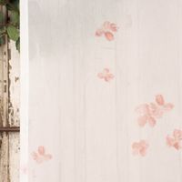 Fertiggardine Nerima mit verdeckten Schlaufen bedruckt Kirschblüten weiß rosa 140x245cm