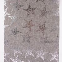 77104-Deko-Tischband-Sterne-metallic-grau-silberfarbig-28x250cm-KW46-2021-170122Capture0081.jpg Deko Tischband Sterne metallic grau silberfarbig 28x250cm