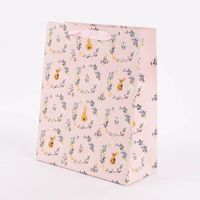 78415-Rico-Design-Geschenktuete-gross-Hase-Blumenkranz-rosa-bunt-26x32x12cm-KW7-2022-177596Capture0022.jpg Rico Design Geschenktüte groß Hase Blumenkranz rosa bunt 26x32x12cm