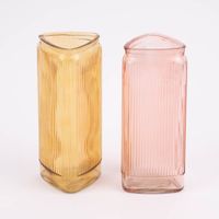 79252-Vase-Dekovase-Glas-dreieckig-mit-Rillen-rosa-10-5x20cm--KW11-2022-184110Capture0029.jpg Vase Dekovase Glas dreieckig mit Rillen rosa 10.5x20cm