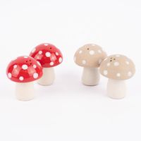 Sass & Belle Salz und Pfeffer Streuer Set Pilze rot creme weiß 7x6cm