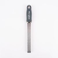 80360-Microplane-Premium-Zester-Reibe-fein-Urban-Colors-versch--Farben-32-5x3-5cm-KW28-2022-193384Capture0027.jpg Microplane Premium Zester Reibe fein Urban Colors versch. Farben 32.5x3.5cm