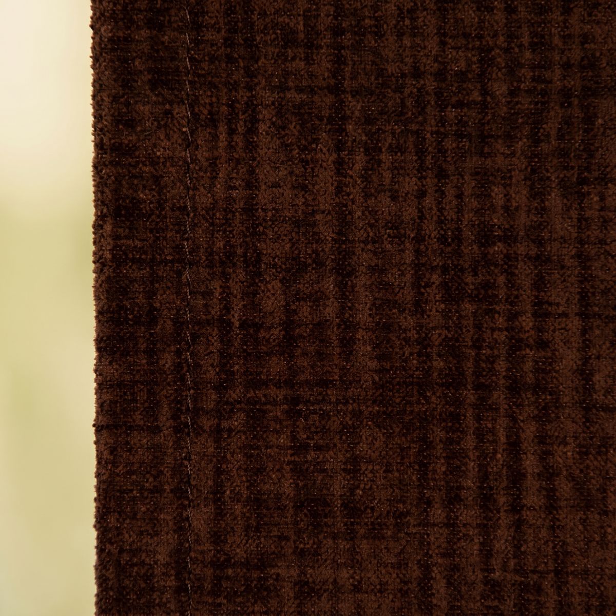 SCHÖNER LEBEN. Thermovorhang Thermochenille Akustik Kälteschutz INUIT braun 245cm oder Wunschlänge Detailansicht von brauner Chenille-Struktur, Nahaufnahme der Stoffoberfläche mit sichtbarer Naht