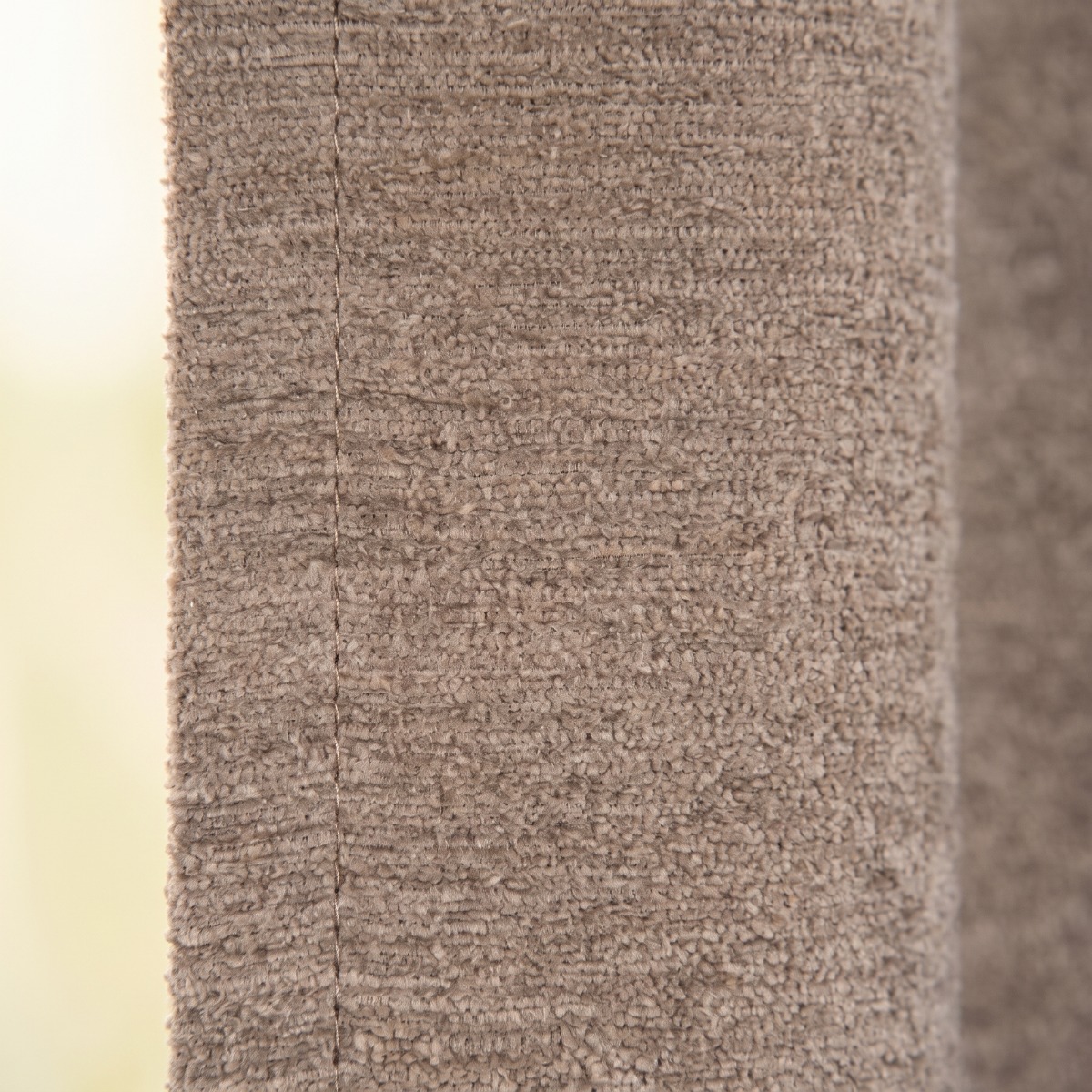 80937-SCHoeNER-LEBEN--Vorhang-Thermovorhang-Akustik-Soft-Teddy-Deluxe-beige-245cm-oder-Wunschlaenge-SCHOENER-LEBEN-Thermovorhang-Soft-Teddy-Deluxe-beige-3.jpg Nahaufnahme Soft Teddy Deluxe beige: glatt liegender Vorhangstoff mit weicher, samtiger Struktur