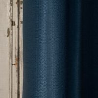 81277-oesengardine-Chevron-feine-Zickzacklinien-abdunkelnd-marineblau-schwarz-140x260cm-KW36-2022-199806Capture0012.jpg Ösengardine Chevron feine Zickzacklinien abdunkelnd marineblau schwarz 140x260cm