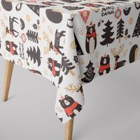 81421-Dekostoff-Baumwollstoff-Halbpanama-Weihnachtsstoff-Merry-Christmas-Baer-Igel-Hirsch-Baum-ecru-schwarz-rot-1-40m-Breite-KW37-2022-200041Capture0009Tischdecke.jpg Dekostoff Baumwolle Bär Igel Hirsch Baum ecru schwarz rot 1.40m Breit